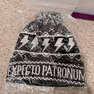 Owl Crate Harry Potter Expecto Patronum beanie